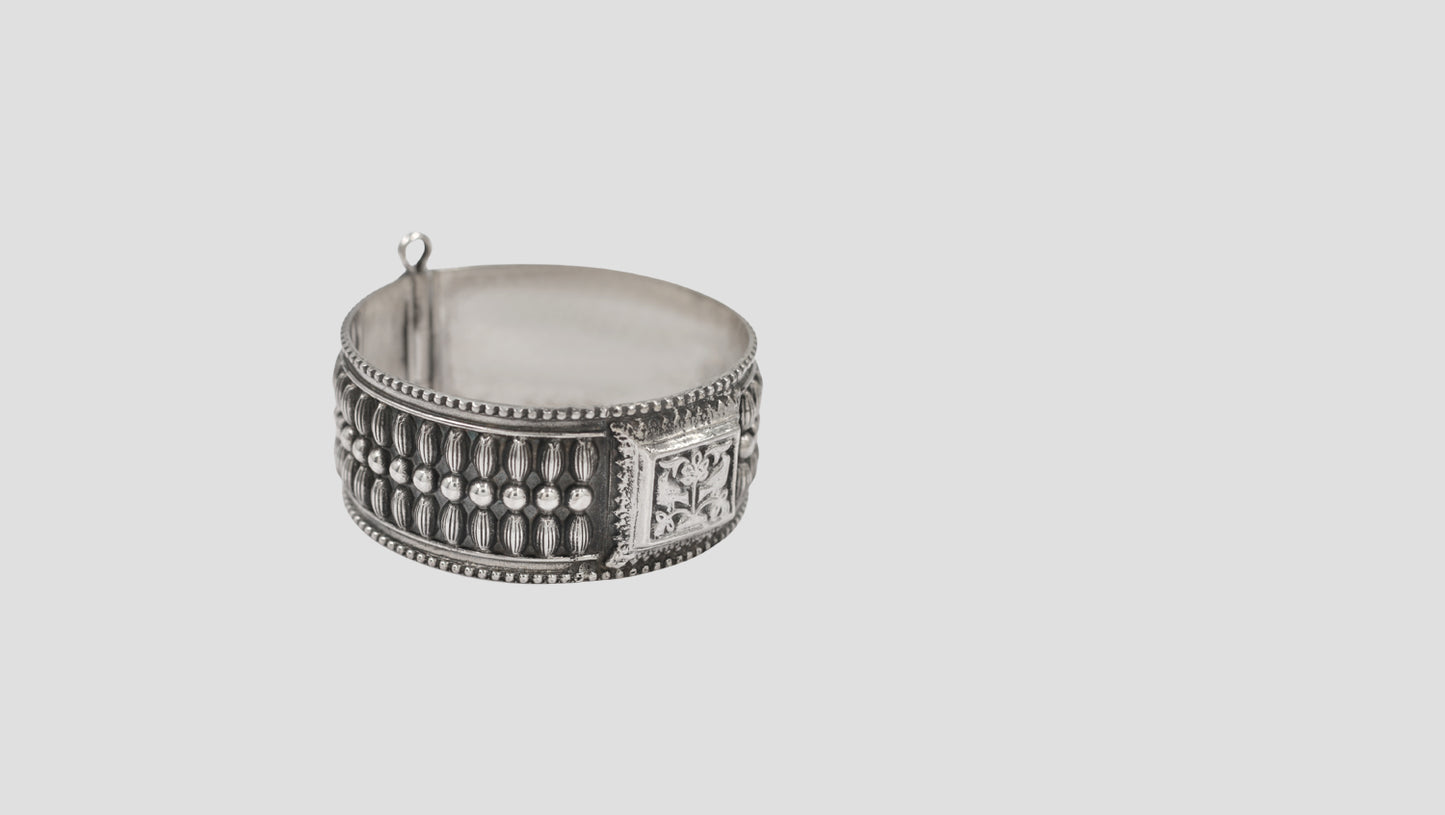 Sangeeta Boochra Handcrafted Textured Oxidised Silver Statement Bangle
