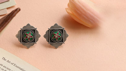 Sangeeta Boochra Handcrafted Oxidised Silver Kundan  Studs