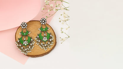 Sangeeta Boochra Silver Kundan Floral Chandbalis