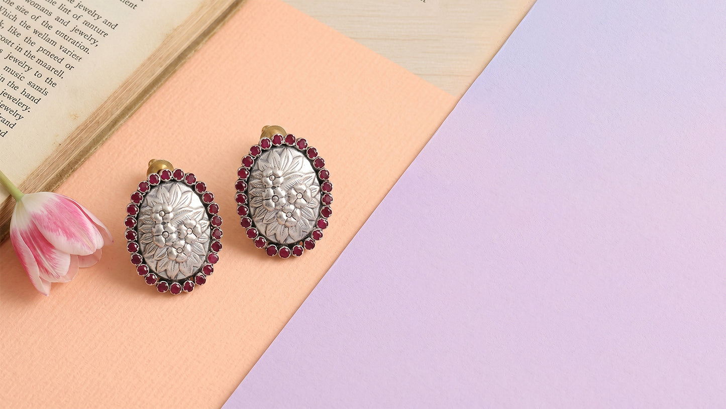 Sangeeta Boochra Traditional Kundan Oval Earrings with Floral Motif