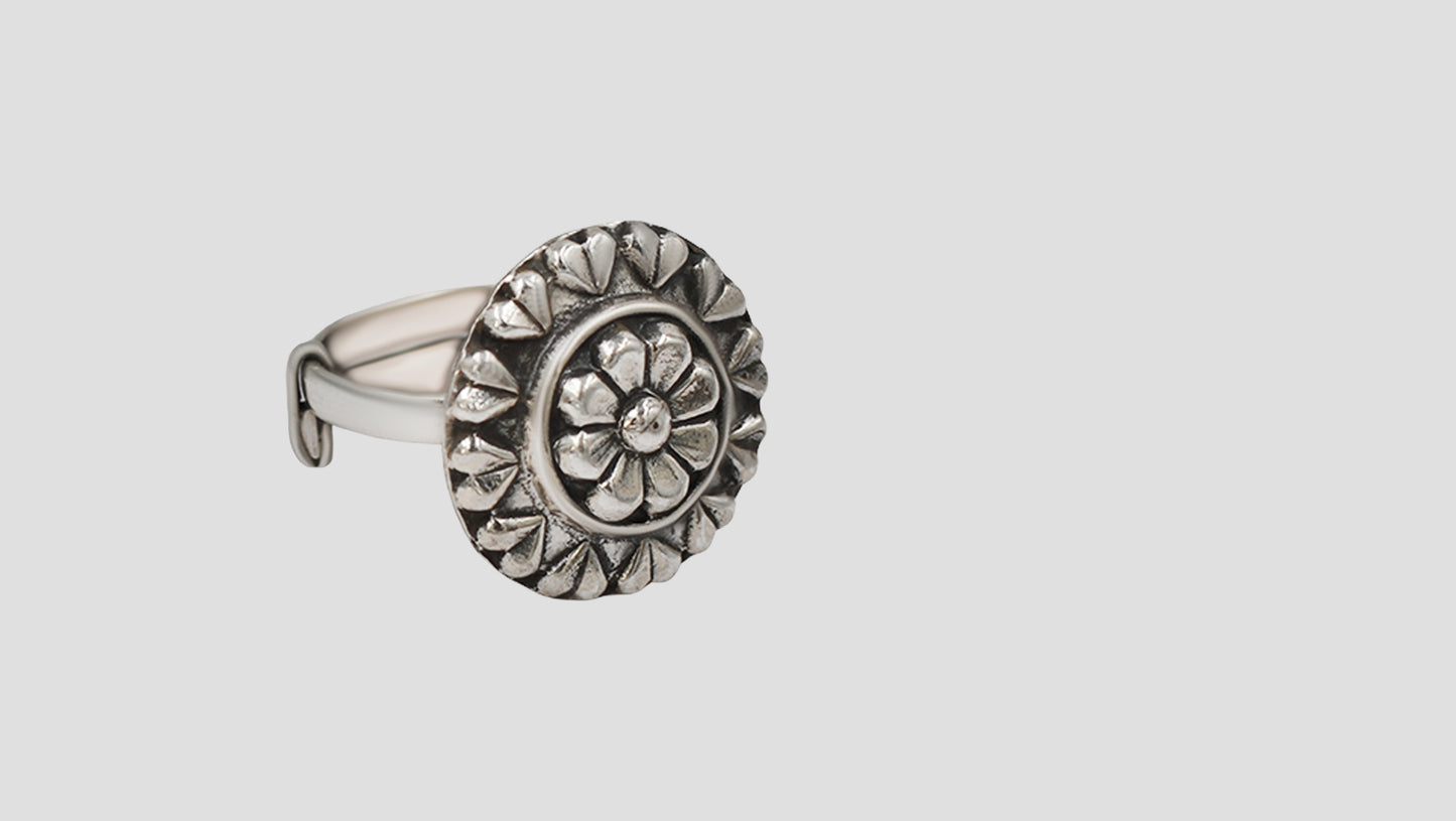 Heritage Style Oxidised Silver Ring – Sangeeta Boochra Collection