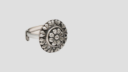 Heritage Style Oxidised Silver Ring – Sangeeta Boochra Collection