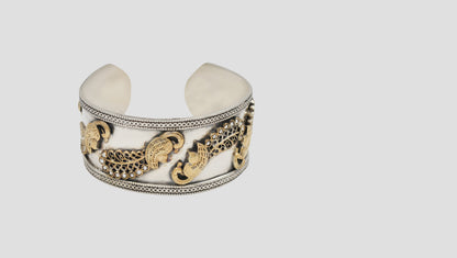 Peacock Motif Dual-Tone Silver Cuff – Sangeeta Boochra