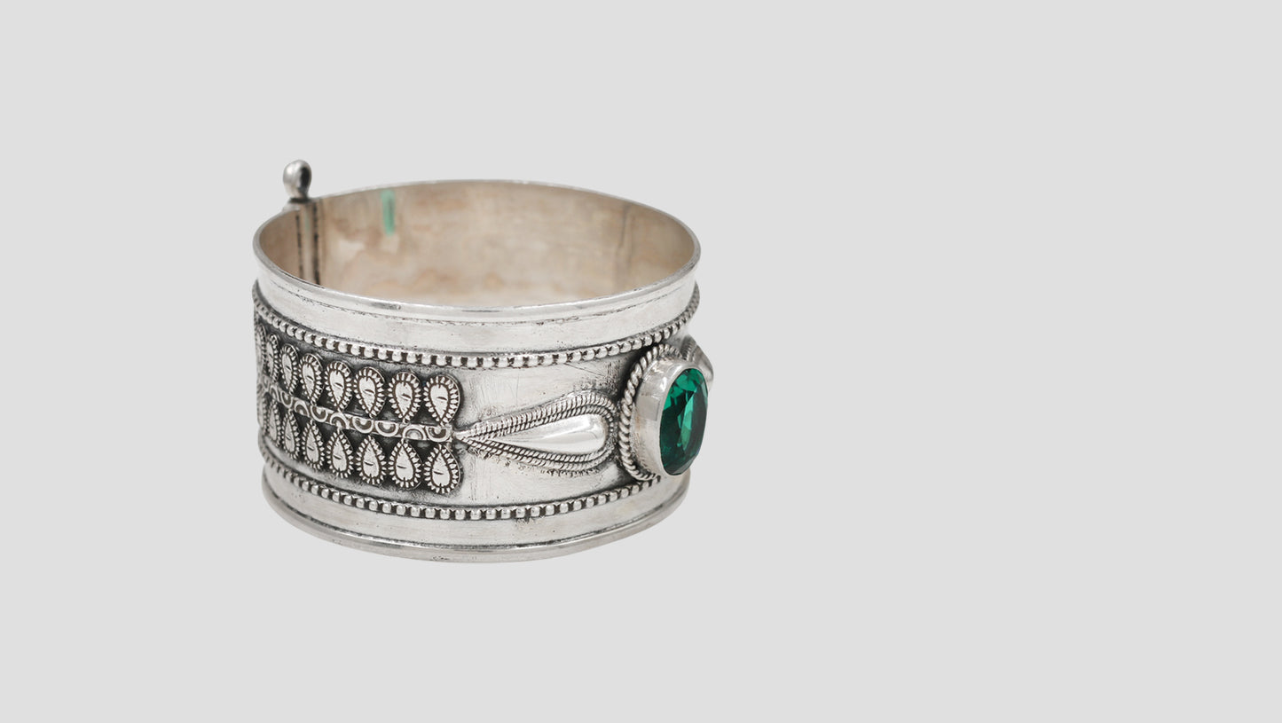 Sangeeta Boochra Artisan Crafted Silver Bangle