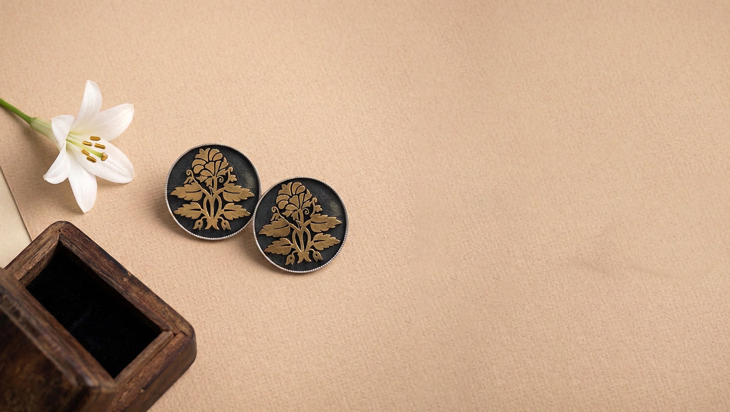Sangeeta Boochra Dual Tone Floral Silver Stud