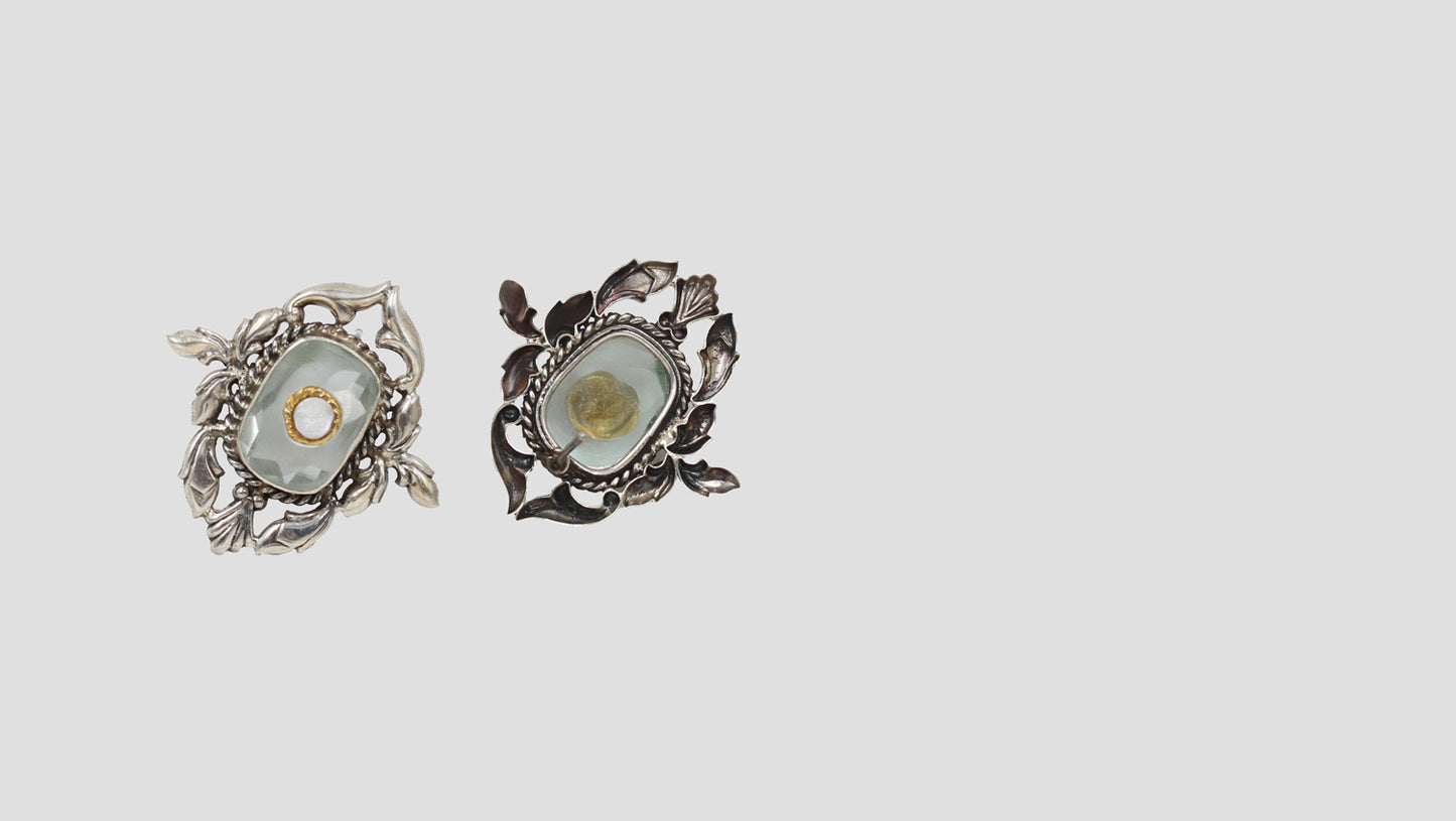 Elegant Heritage: Sangeeta Boochra Handcrafted Silver Stud Earrings