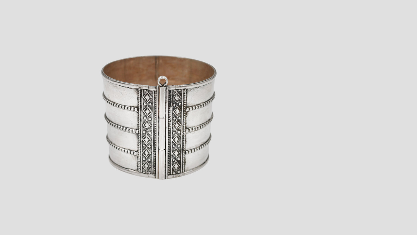 Sangeeta Boochra Classic Oxidised Silver Hand Bangle