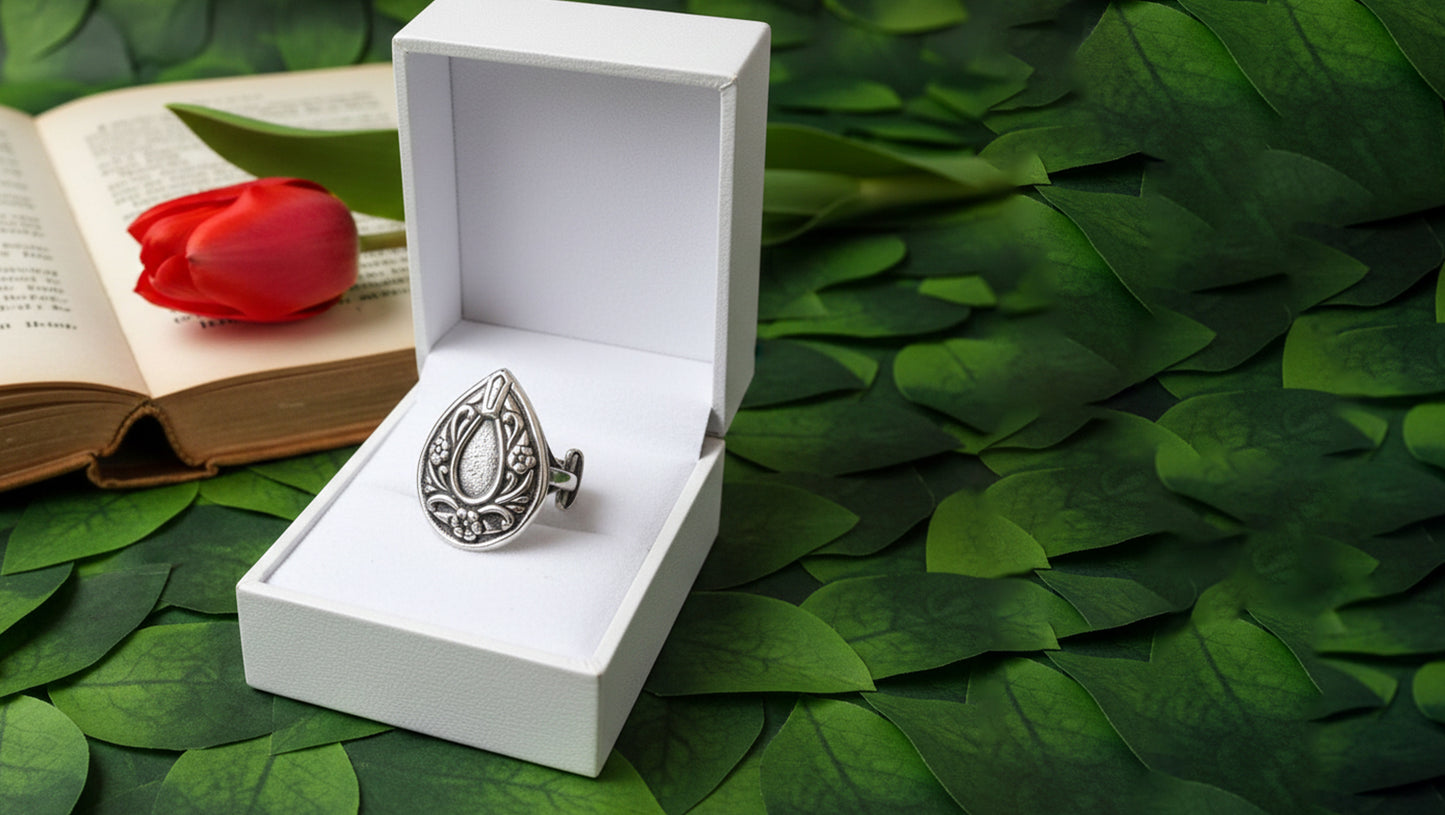 Floral Heritage Silver Ring by Sangeeta Boochra