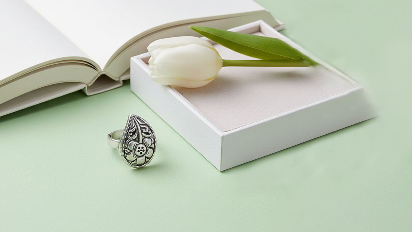 Sangeeta Boochra Vintage Paisley Motif Silver Ring