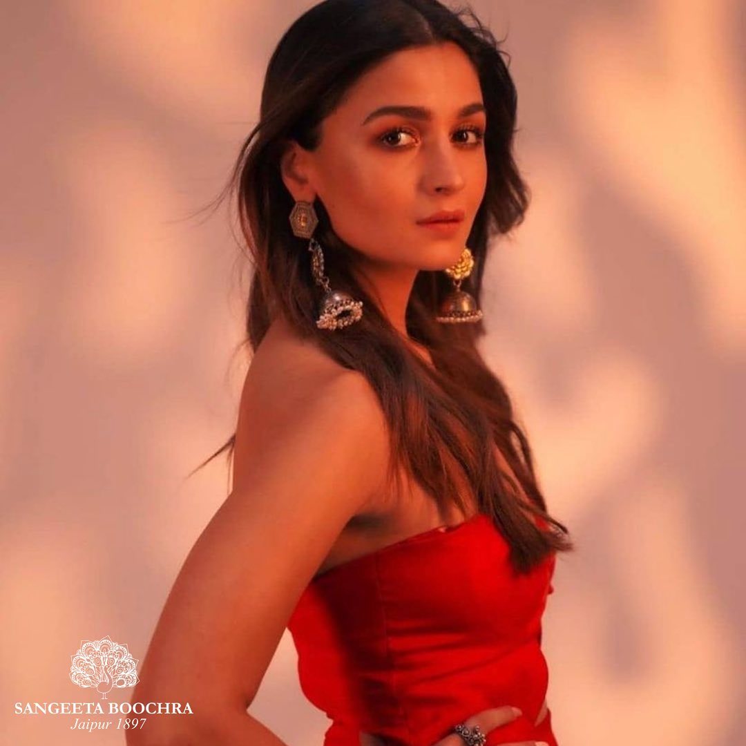 Alia Bhatt In  Silver Earrings