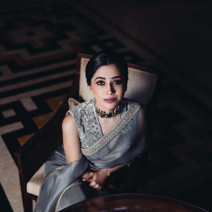 Aarti Ravi in Silver Necklace