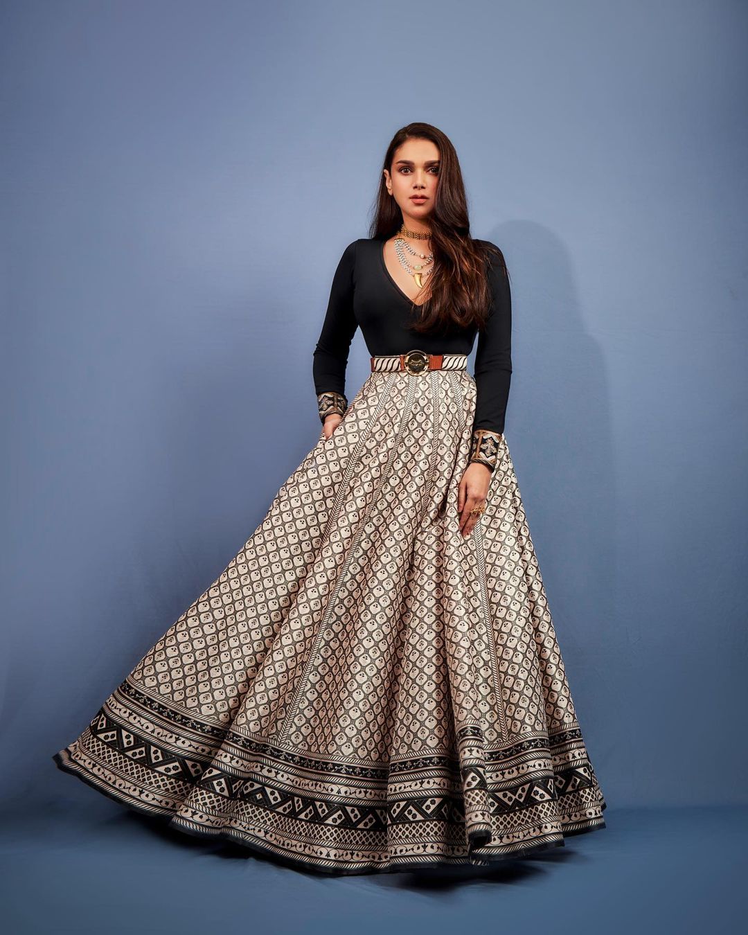 Aditi Rao Hydari In Sangeeta Boochra Silver Necklace