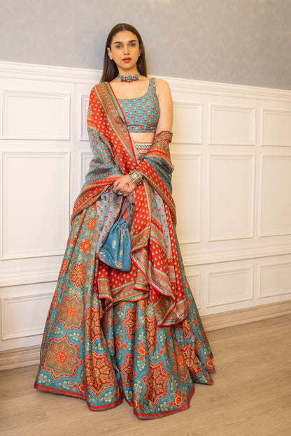 Aditi Rao Hydari in Sangeeta Boochra Jewellery