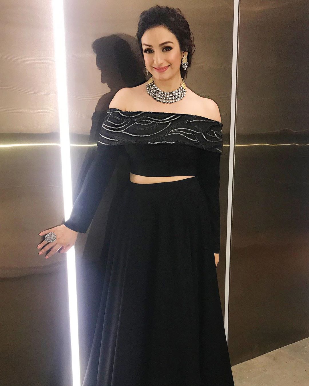 Akriti Kakar in Silver Ring