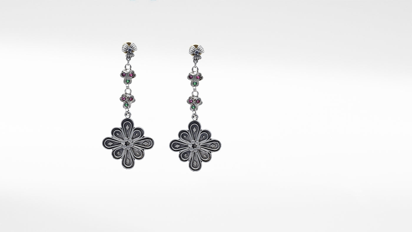 Floral Design Silver Earring