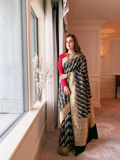 Dia Mirza in Sangeeta Boochra Silver Handmade Necklace