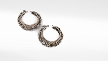 Sangeeta Boochra Silver Anklet