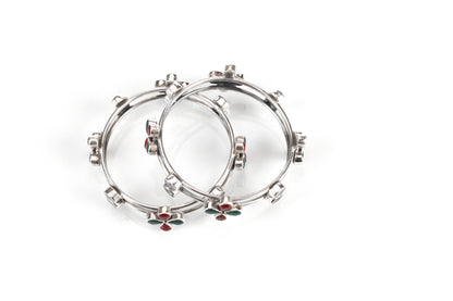 Sangeeta Boochra Silver Bangle