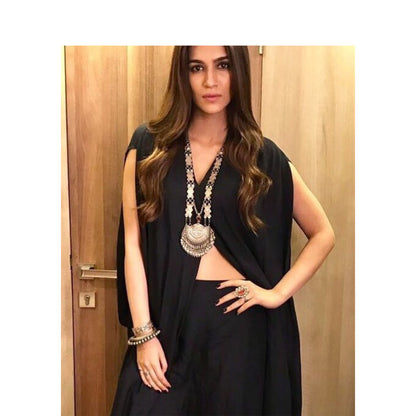 Kriti Sanon in Sangeeta Boochra Necklace And Bangle