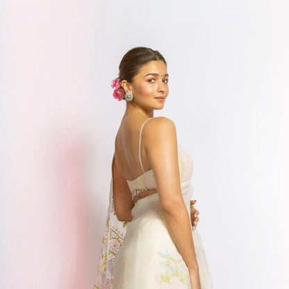 Alia Bhatt In Sangeeta Boochra Earrings