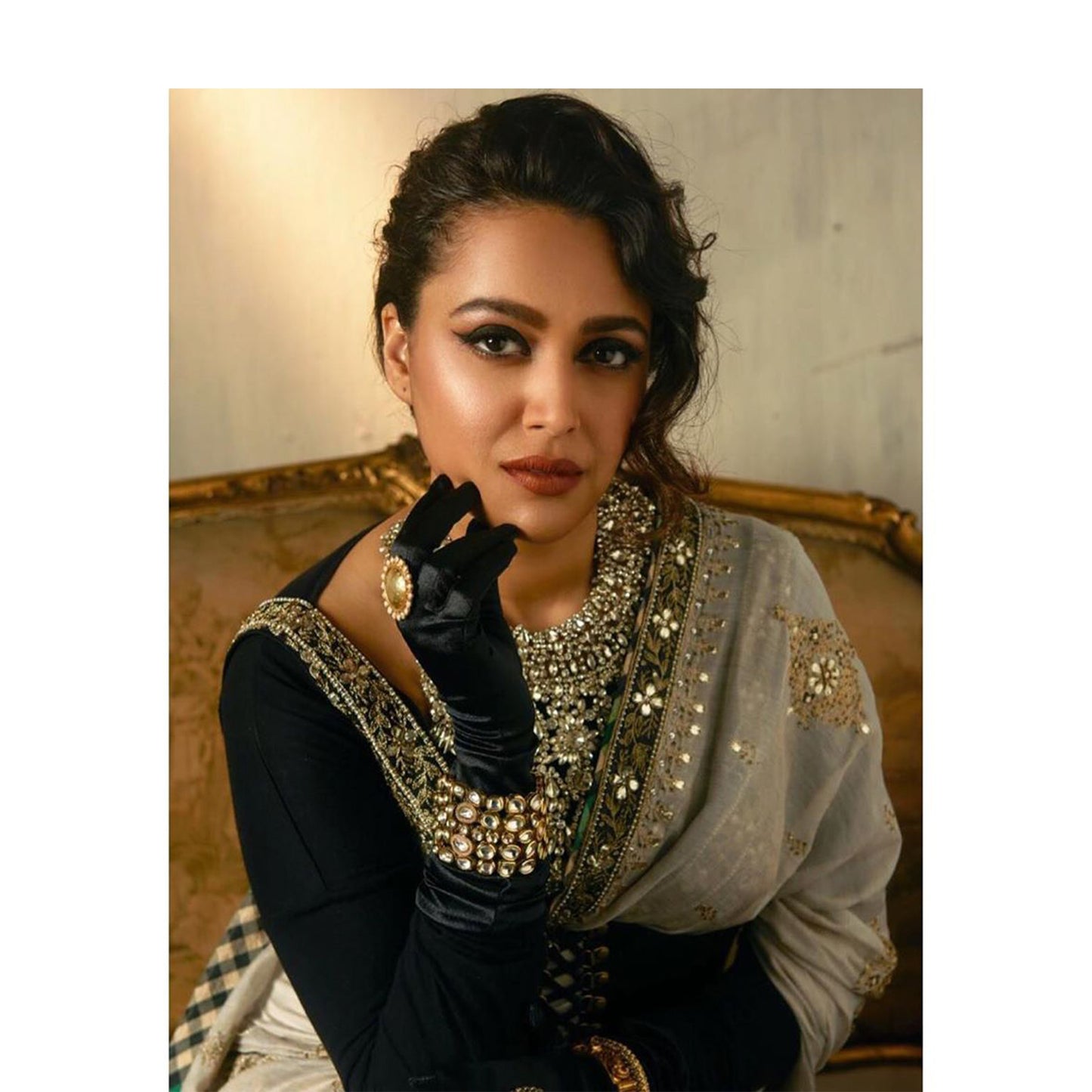 Swara Bhaskar in silver ring