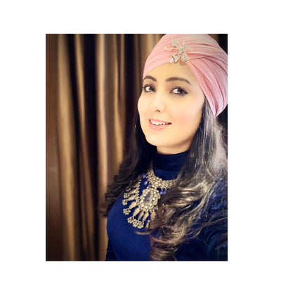 Harshdeep Kaur in Silver Necklace and ring