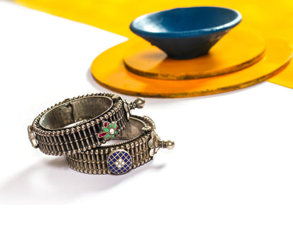 Sangeeta Boochra Silver Bangle