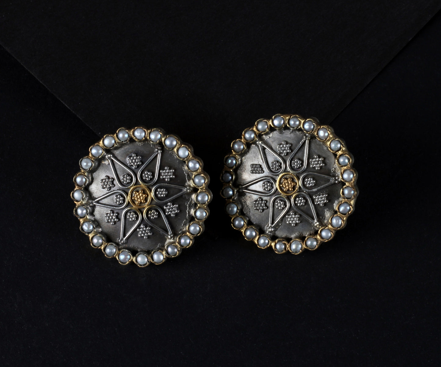 Sangeeta Boochra Silver Earrings