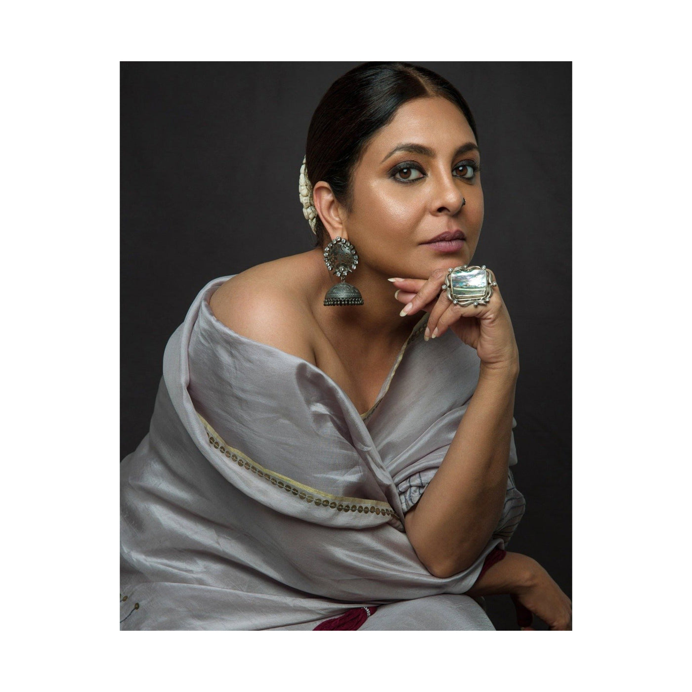 Shefali Shah in Sangeeta Boochra Silver Ring Studded With Mother Of Pearl Stone And Earrings