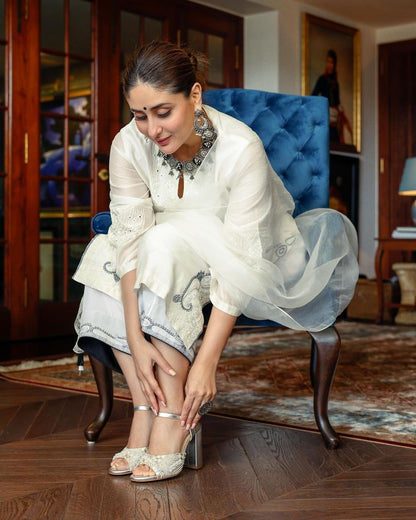 Kareena Kapoor In Silver Jewellery