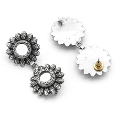 Kajol Devgan in Silver Handcrafted Earings