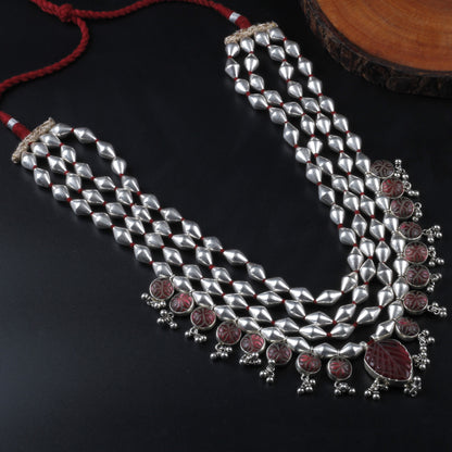 Kanika Kapoor in Sangeeta Boochra Silver Handmade Necklace And Earrings