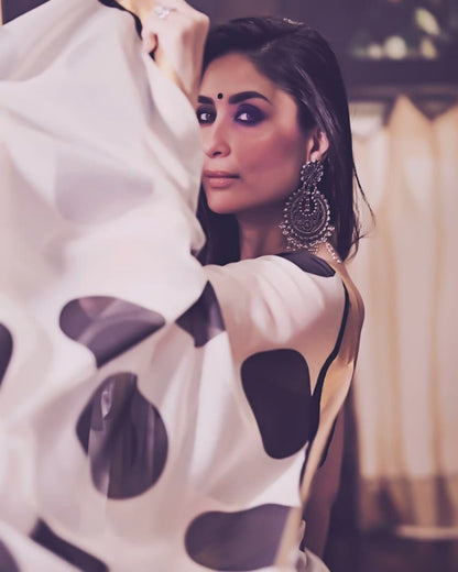 Kareena Kapoor in Sangeeta Boochra Silver Handmade Earrings