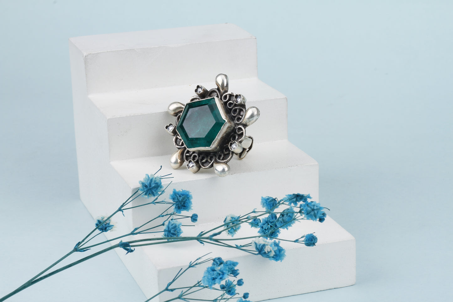 Vividh- Silver Tiara Charming Ring