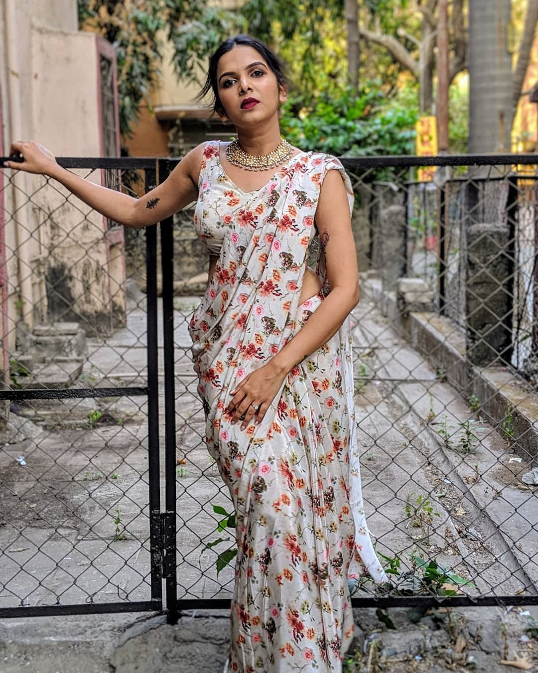 Mitali Mayekar Chandekar in Silver Handcrafted Necklace