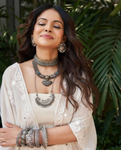 Namita Thapar In Silver Jewellery