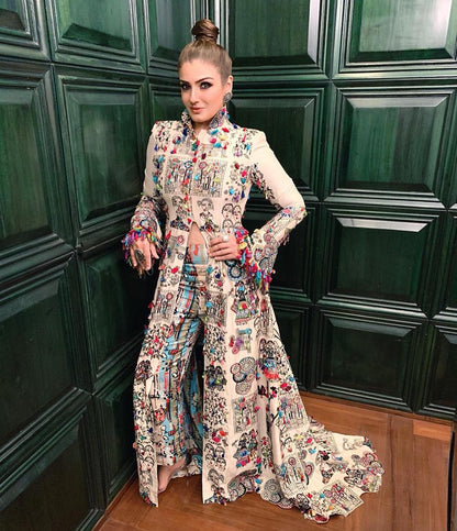 Raveena Tandon in Earring and Ring