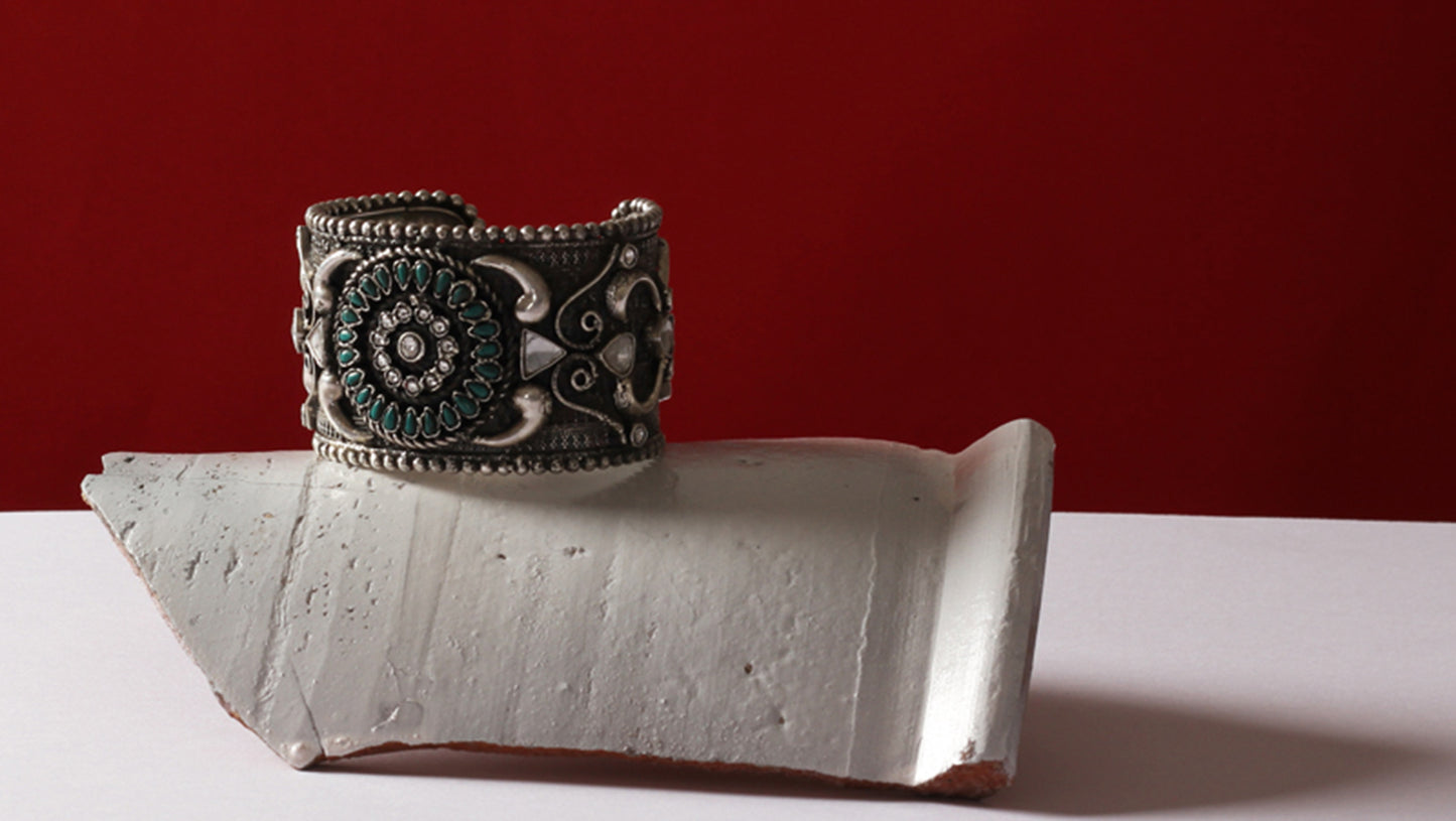 Sangeeta Boochra Silver Bangle