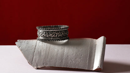 Sangeeta Boochra Silver Bangle