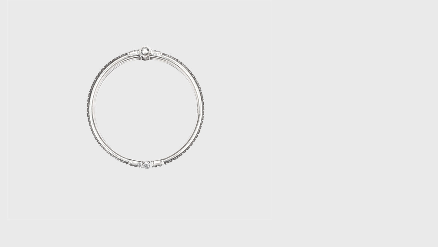 Elegant Radiance Sangeeta Boochra Handmade Silver Bangle