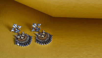 Afra Silver chandbali with kundan