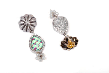 Hena Silver Earrings