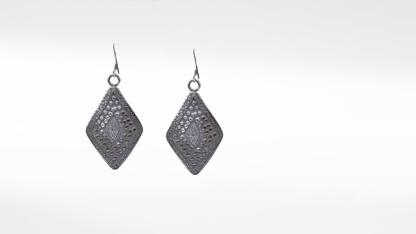 Sangeeta Boochra silver Earring