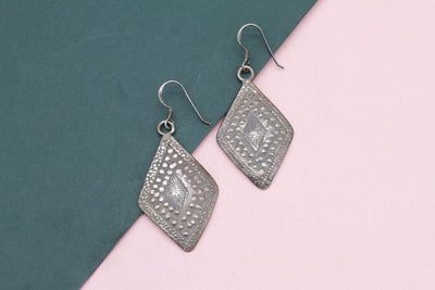 Sangeeta Boochra silver Earring