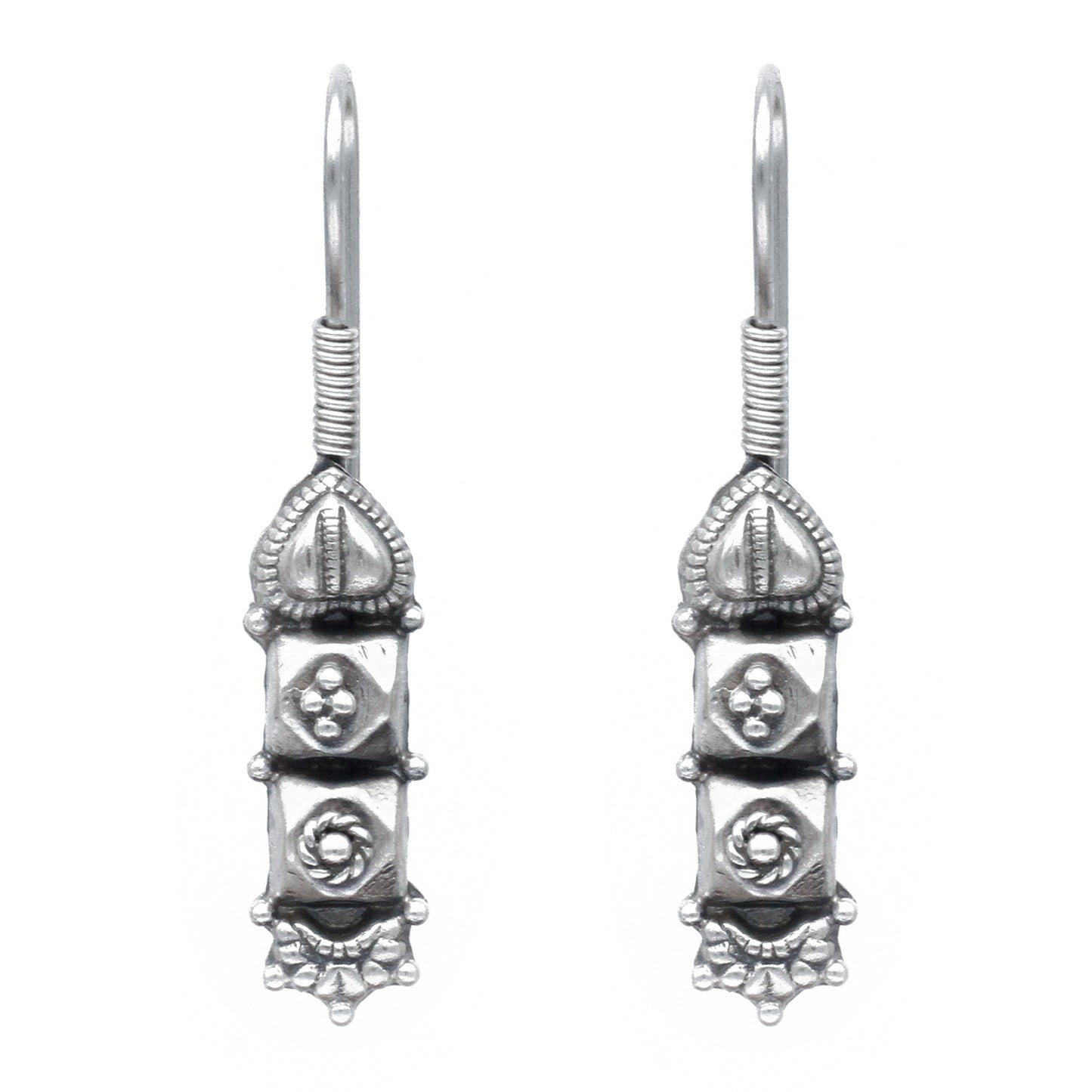 Antique pattern long dangle silver Earring