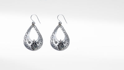 Handcrafted Ovel shape Silver hanging Earring