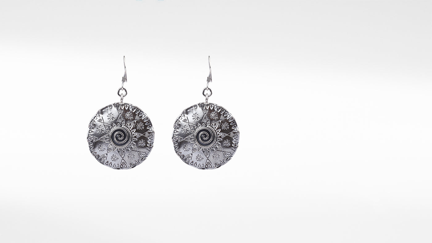 Round silver dangle earring