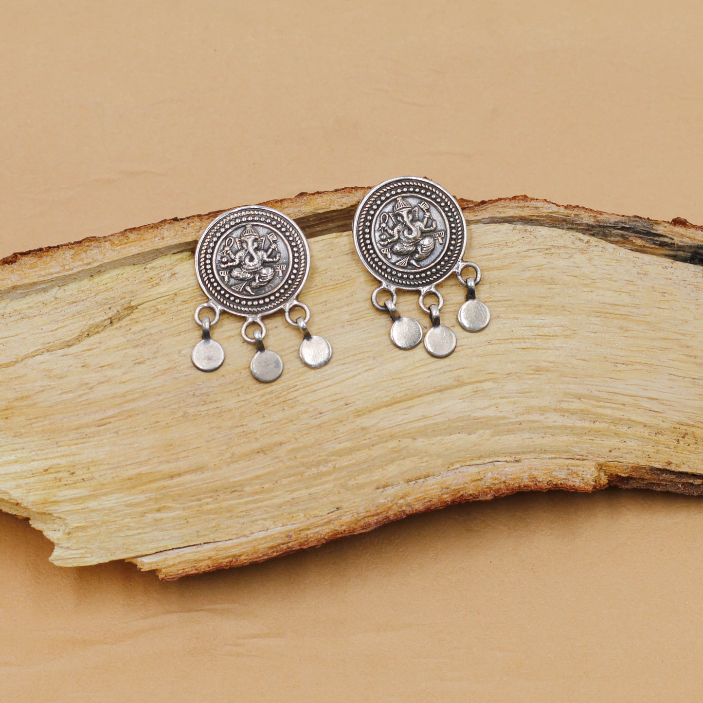 Sangeeta Boochra Silver Earring