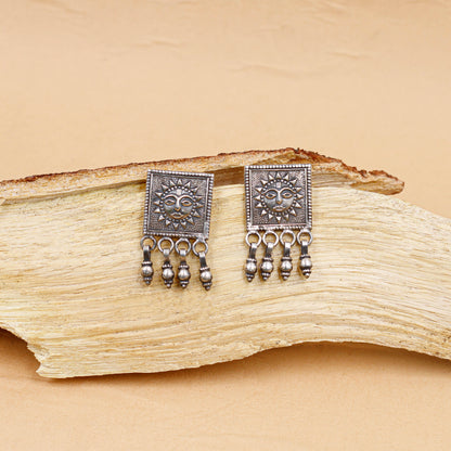 Sangeeta Boochra Silver Oxidized Handcrafted Earring