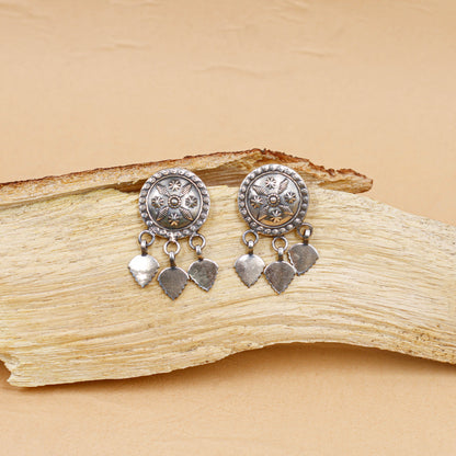 Sangeeta Boochra Silver Handcrafted Earring